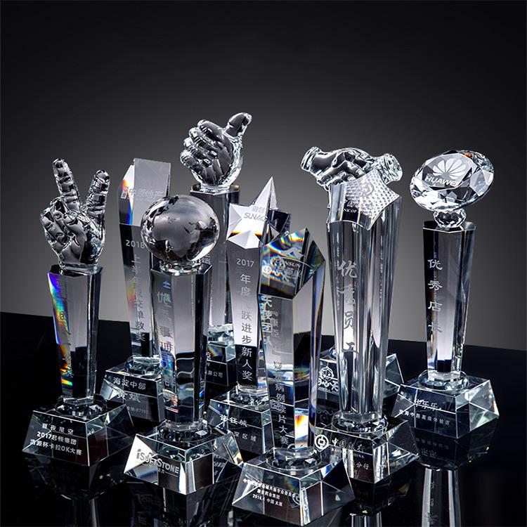 Crystal Trophy New - 15